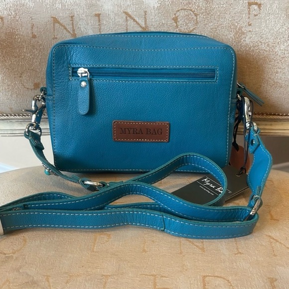 MYRA- BLOOMS ON THE TRAIL HAND-TOOLED BAG - Picture 2 of 4